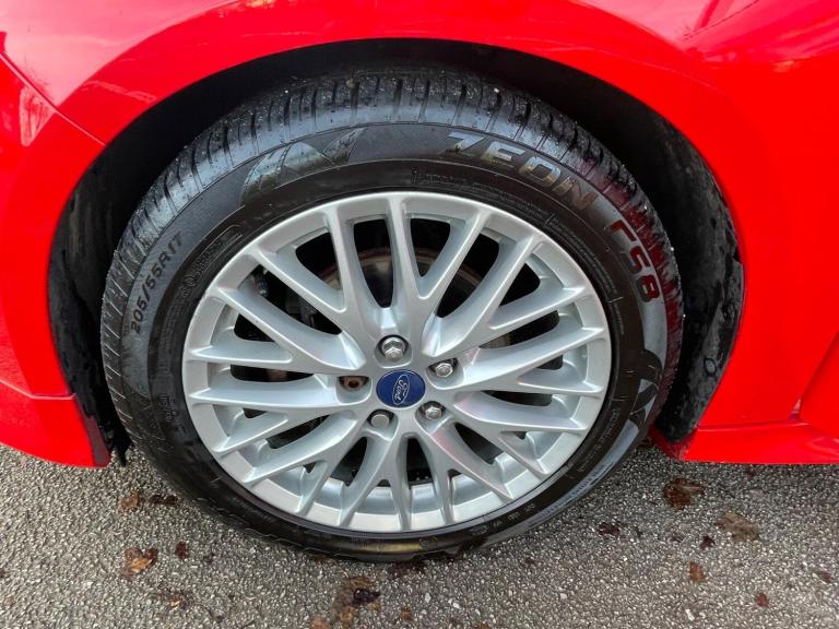  Ford Focus 1.0T EcoBoost Zetec S Euro 5 (s/s) 5dr Petrol Manual