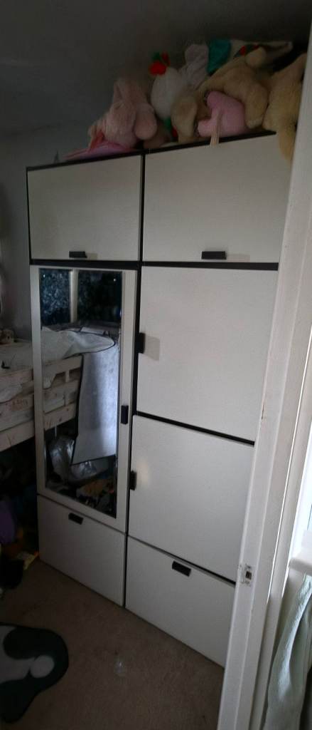 [Reserved pending collection] Free Ikea ODDA wardrobe 
