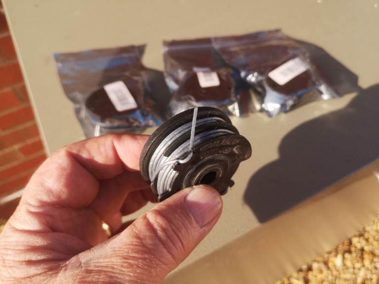 Strimmer Twin Cutting Lines Replacement Spools £3 Each