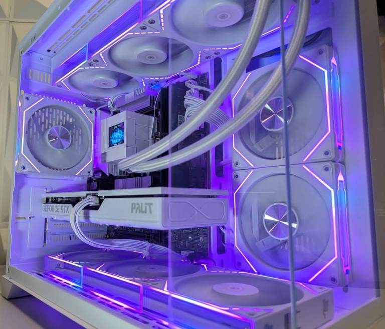Intel Core Ultra 7 265 RTX 5070 32GB DDR5 Gaming PC | in Romford ...