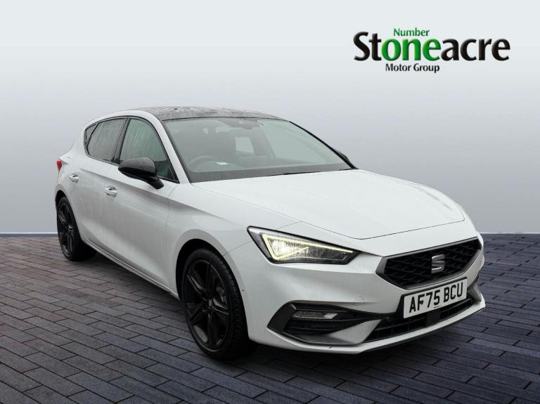 2025 SEAT Leon 1.5 eTSI MHEV FR Black Edition Hatchback 5dr Petrol Hybrid DSG Euro 6 (s/s) HATCHB...