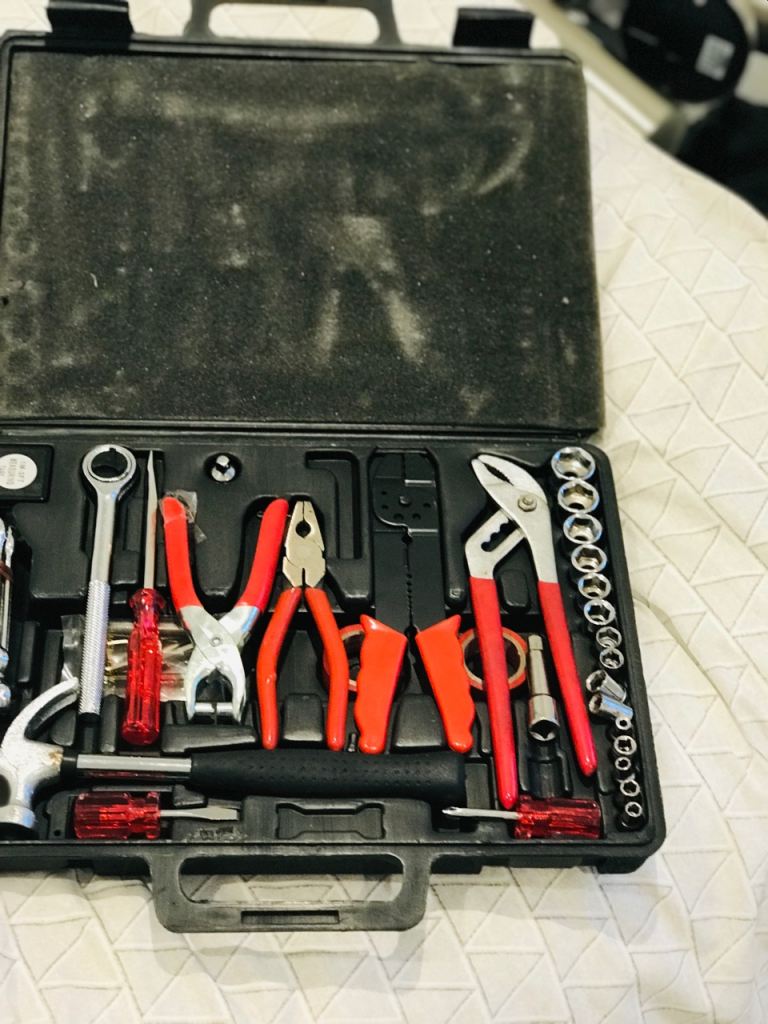 image for Car tools in boxz