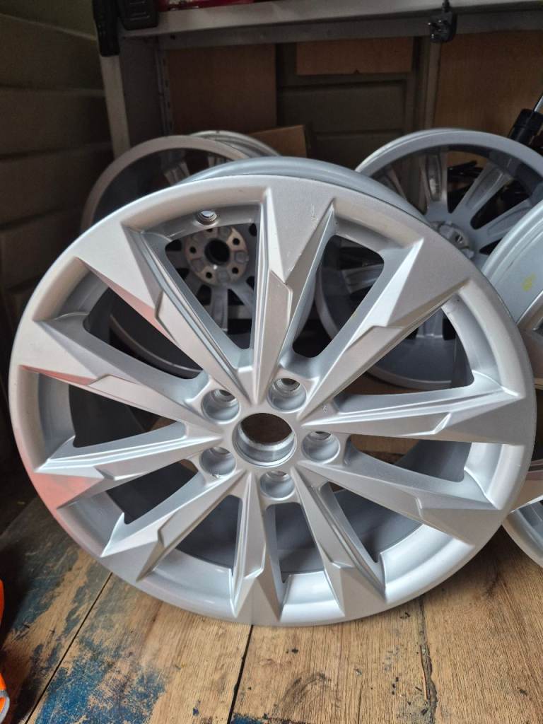 Audi 18inch 5x112 alloys. 