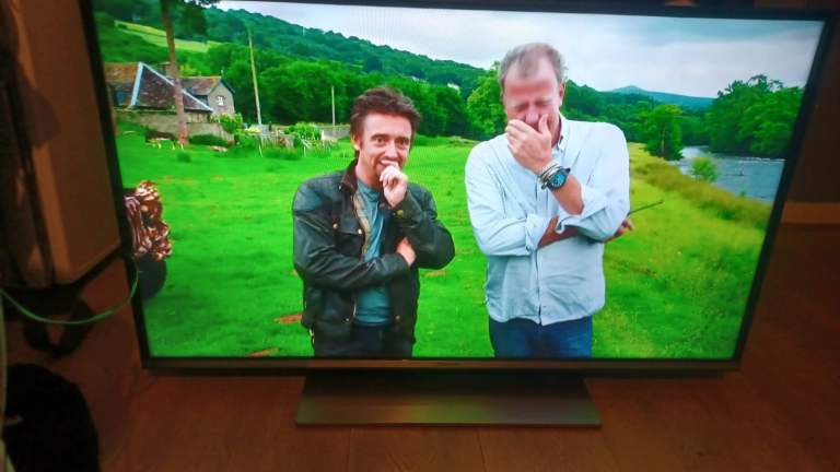 FREE DELIVERY excellent 43 PANASONIC LED SMART TV full HDTV 1080p freeveiw channels inbuilt 