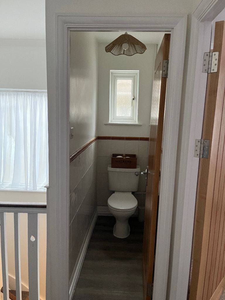 5 BEDROOMS/KINGSBURY LONDON NW9