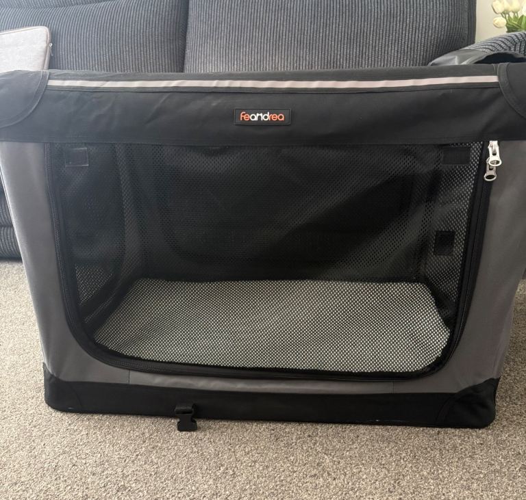 Dog Crate - collapsible