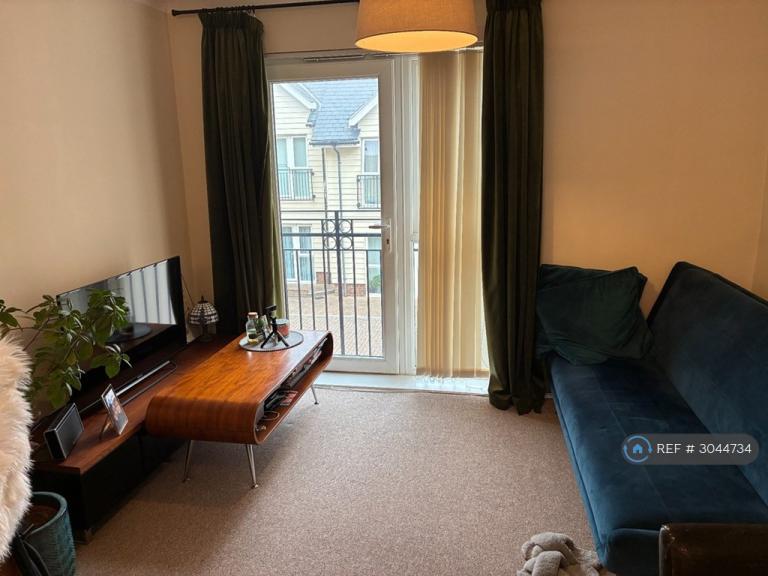 1 bedroom flat in Hills Court, Bognor Regis, PO21 (1 bed) (#3044734)