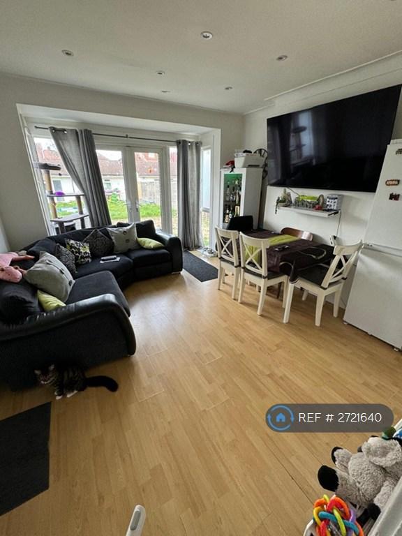 4 bedroom house in The Highlands, Edgware, HA8 (4 bed) (#2721640)