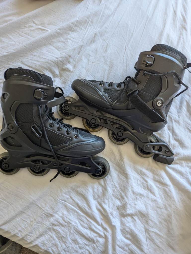 Inline skates and pads
