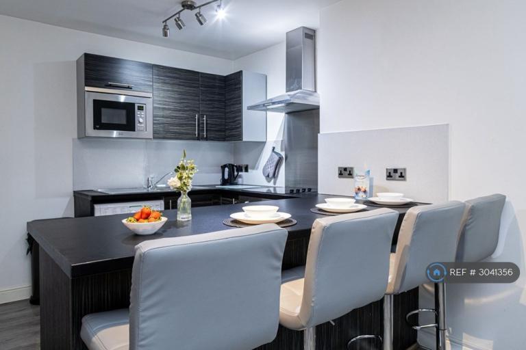 1 bedroom flat in Wilbraham Road, Manchester, M21 (1 bed) (#3041356)