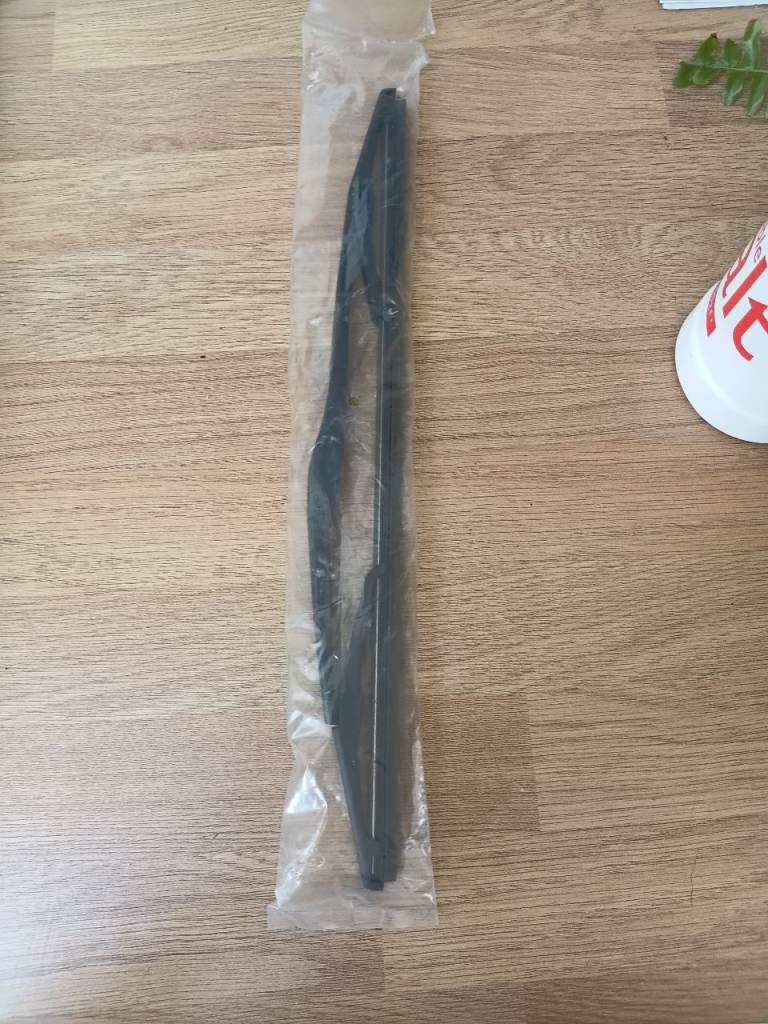 Landrover Freelander 1 rear windshield wiper