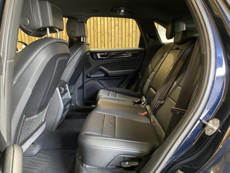 2022 Porsche Cayenne V6 E-Hybrid SUV HYBRID Automatic