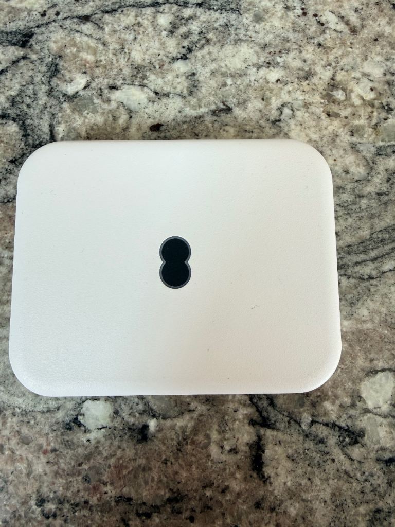 EE EE62D 5G WiFi Router - Good Condition