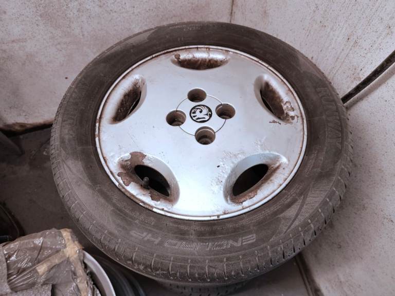 Vauxhall Cavalier Gsi Cav Slab alloy wheels Tyres 4x100 Astra Nova Corsa 
