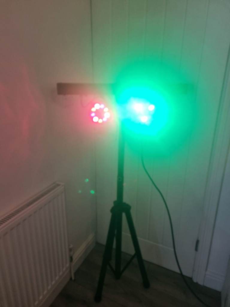 Equinox Wildzap Strobe & LED Light Bar on Stand – Good Condition