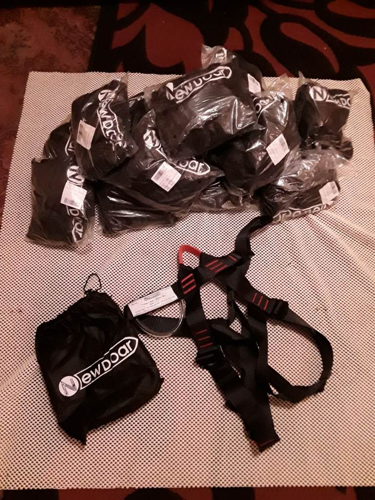 17 Newdoar tree / Rock Climbing  safety  belt harnesses 