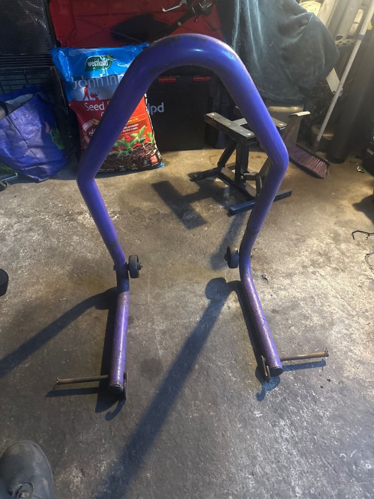 Paddock stand 