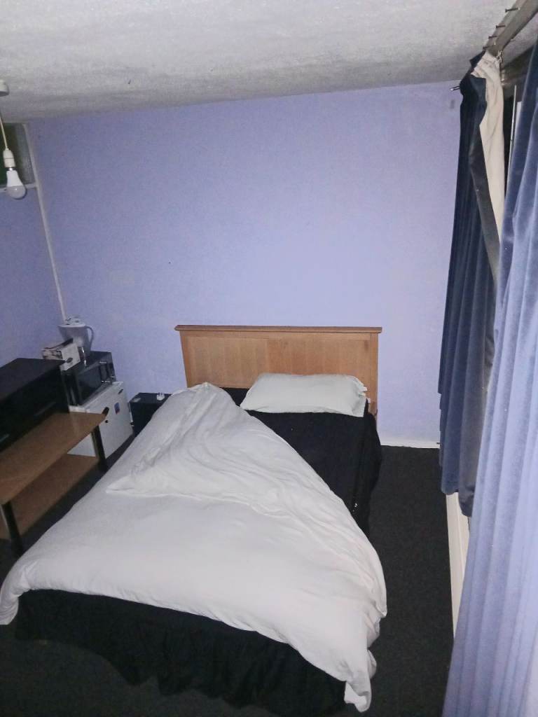 1 Bed Room Double Active Ad