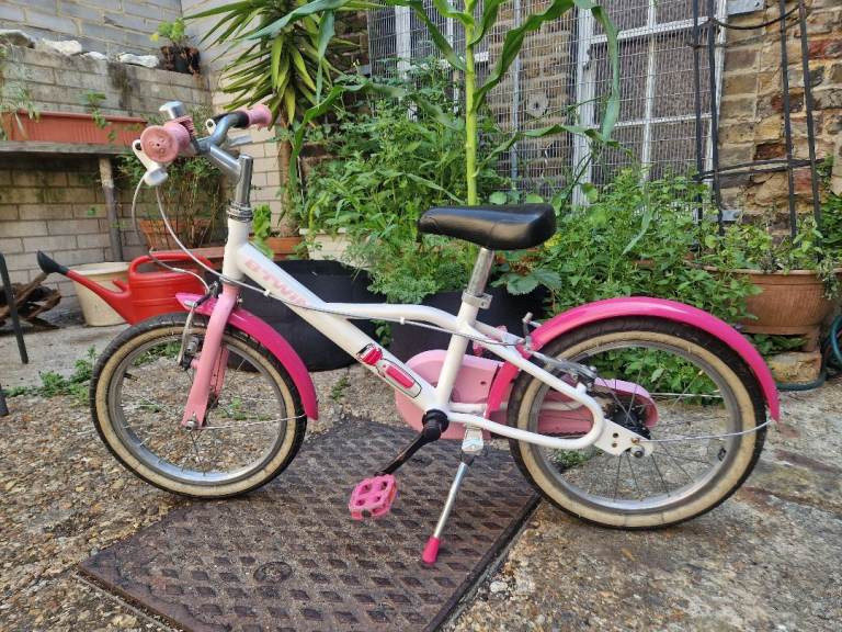 16ich Girls Pink and White Kids Bike – Good Condition