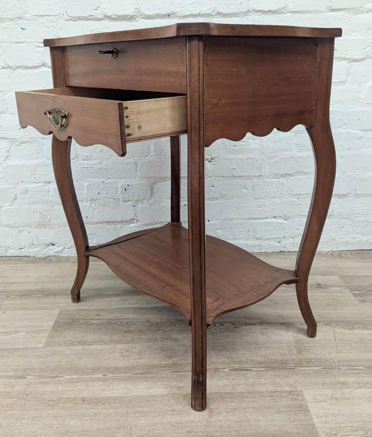 Early 20th century French Art Nouveau dressing or sewing table