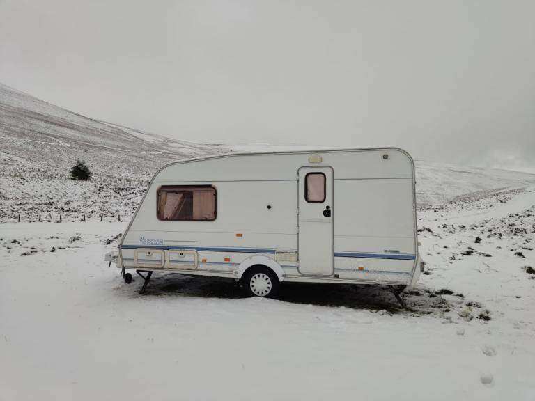 Caravan Skye Swift 2001 in perfect condition