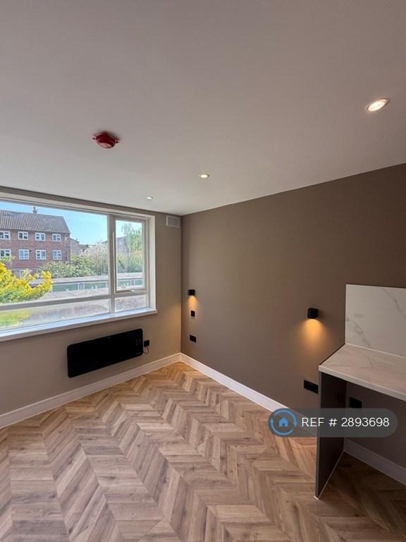 Studio flat in Blackwell Close, London, E5 (#2893698)