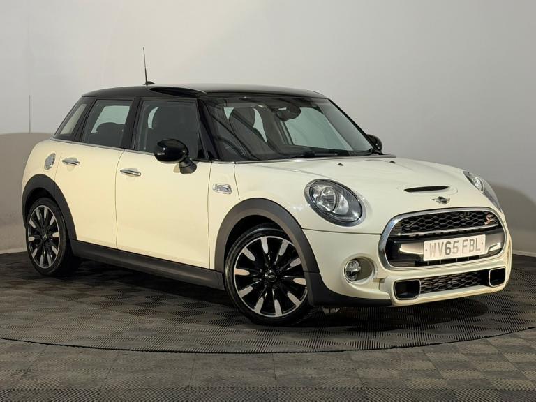 WHITE 2015 65 MINI COOPER SD 2.0 DIESEL AUTOMATIC 5 DOOR HATCHBACK 2 PREV OWNERS