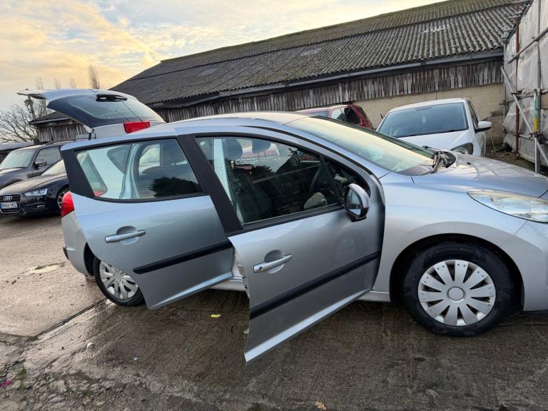 2011 Peugeot 207 1.6 HDi 92 S 5dr [AC] ESTATE Diesel Manual