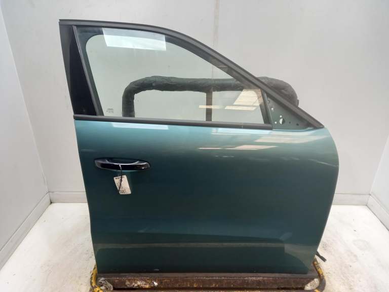 Vauxhall Frontera Right Front Door O/S 2024-2026 Green 5 Door Hatchback 98552240