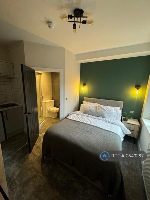 1 bedroom house in Oxford Road, Newcastle, ST5 (1 bed) (#2849287)
