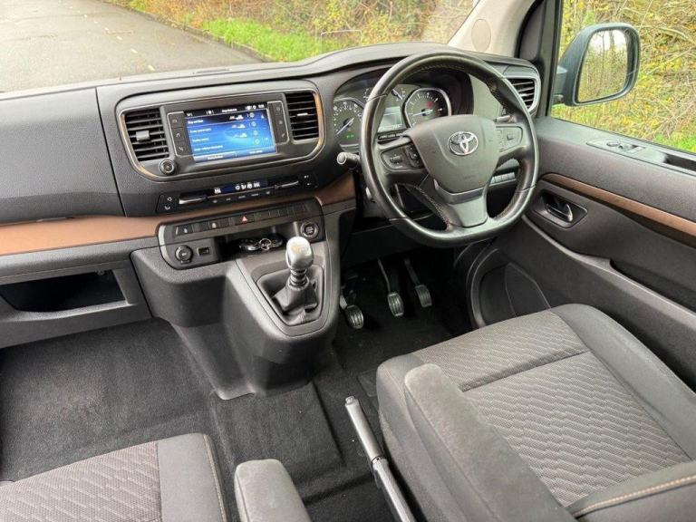 2019 68 TOYOTA PROACE VERSO 2.0D FAMILY COMPACT 8 SEATER EURO 6 (150 PS) SWB L1