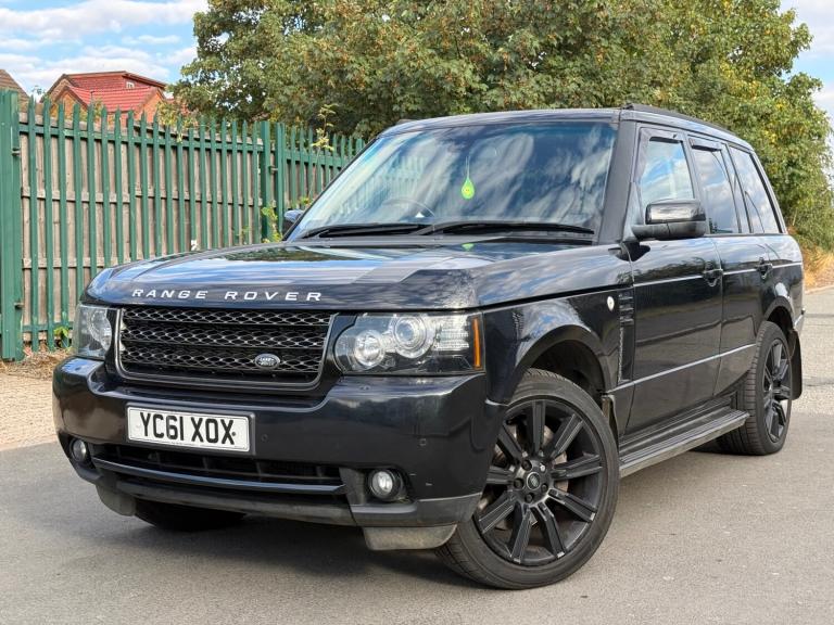 2011 LAND ROVER RANGE ROVER 4.4 TDV8 Vogue BLACK ON BLACK