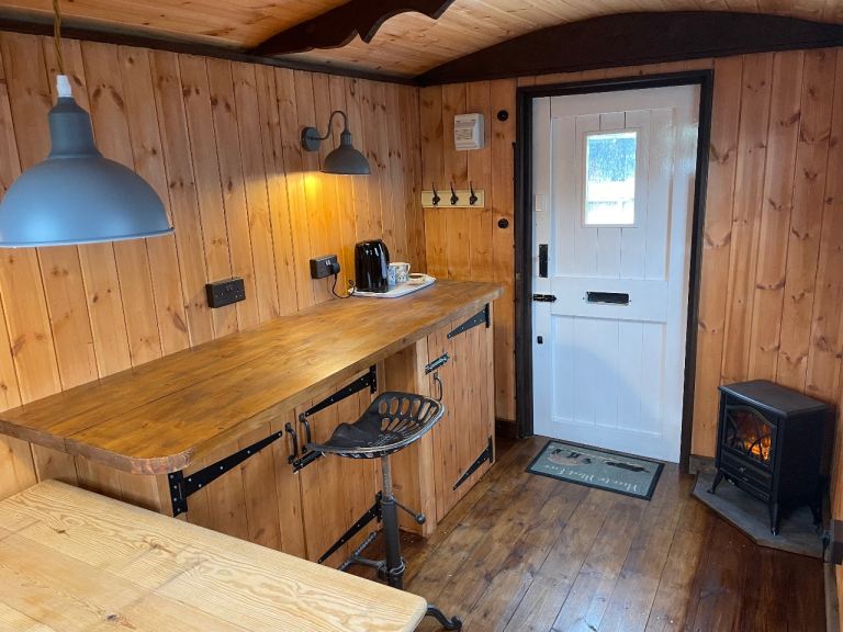 Office (Shepherds Hut) to rent. Chichester 