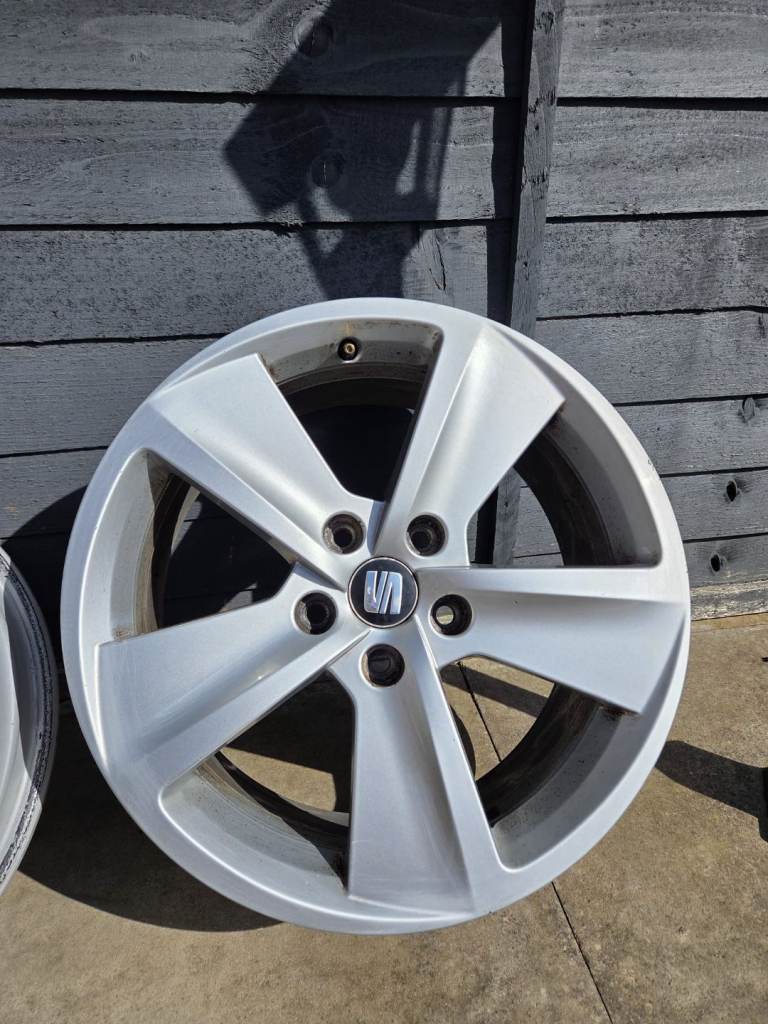 Seat Leon FR OEM Alloys 17"