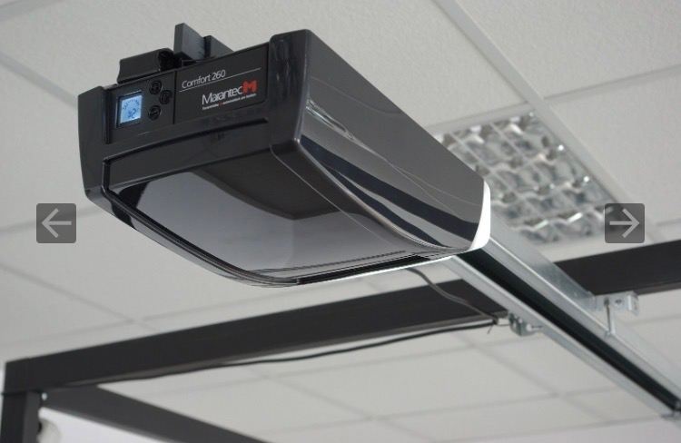 Garage door opener motorised unit