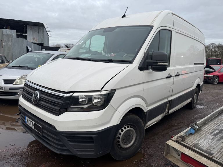 Volkswagen crafter lwb 2.0 tdi 2017 white BREAKING FOR PARTS 