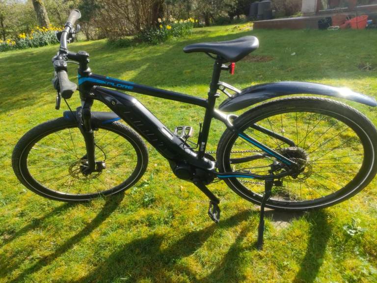 Giant Explore hybrid ebike (M)