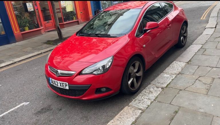 Vauxhall, ASTRA GTC, Hatchback, 2012, Manual, 1956 (cc), 3 doors