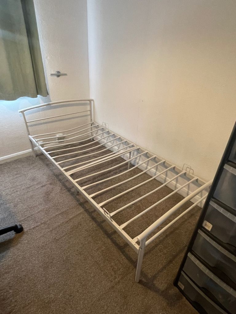White Metal Single Bed Frame – Good Condition