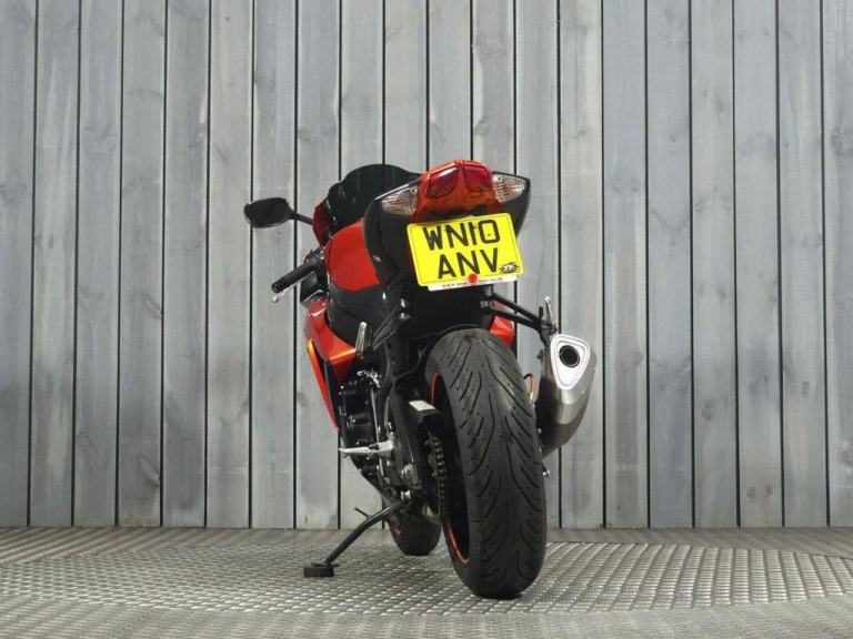 2010 10 SUZUKI GSX-R600