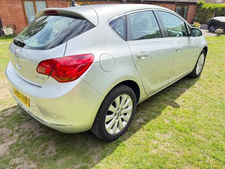 2015 Vauxhall Astra 1.6 CDti ecoFlex Tech line Hatchback 5d SPARE OR REPAIR