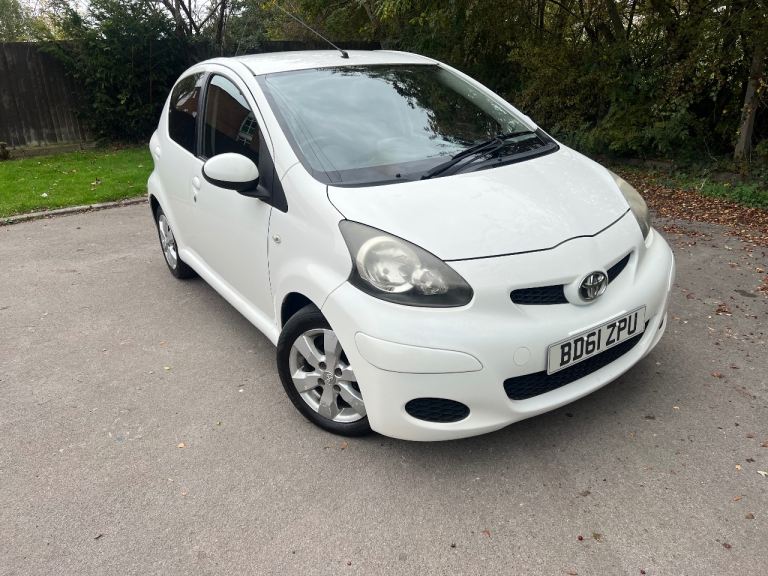 2011 61 Toyota Aygo 1.0 5 Door A/C £20 Tax  HPI Clear Long Mot Alloys White 107 C1