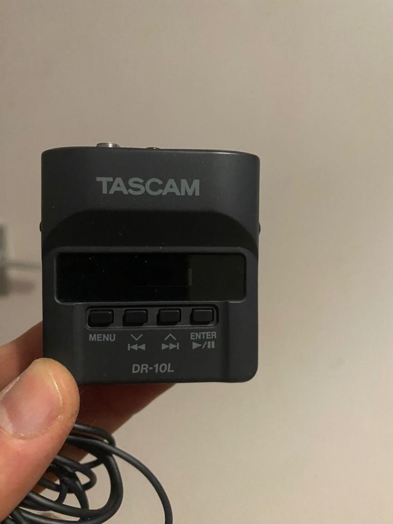 Tascam DR-10L Black Portable Digital Audio pin microphone recorder