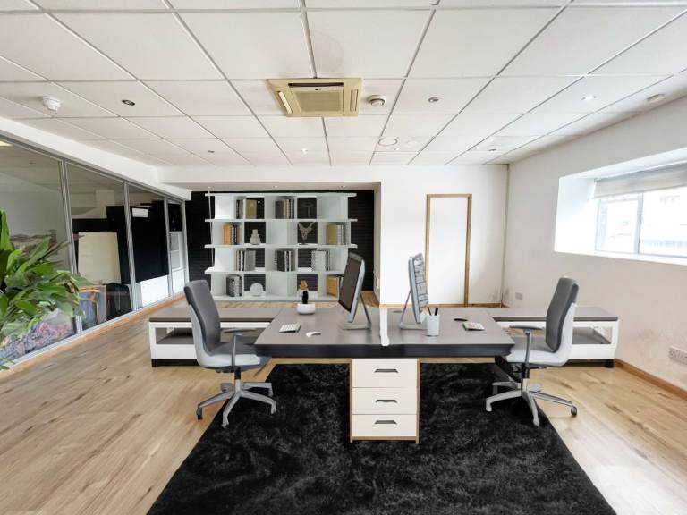 300 sq ft Office | Creative Space | Beauty Room | Workspace In Hackney East London E9