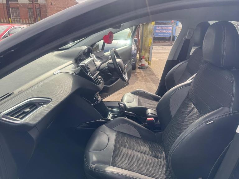 2018 Peugeot 2008 1.2 PureTech Allure Euro 6 (s/s) 5dr HATCHBACK Petrol Manual