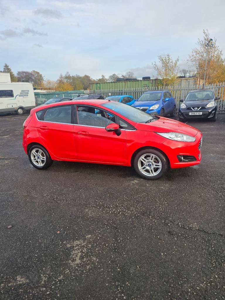 Ford, FIESTA, Hatchback, 2013, Manual, 1241 (cc), 5 doors