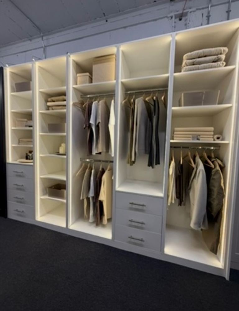 Showroom & Displays for SALE 