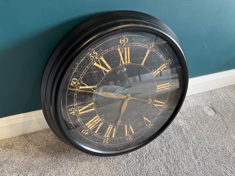 Vintage French station-style clock