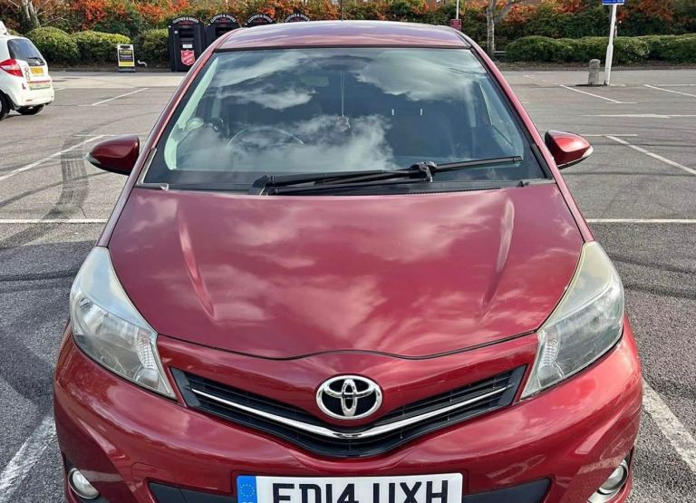 Toyota, YARIS, Hatchback, 2014, Manual, 1329 (cc), 5 doors