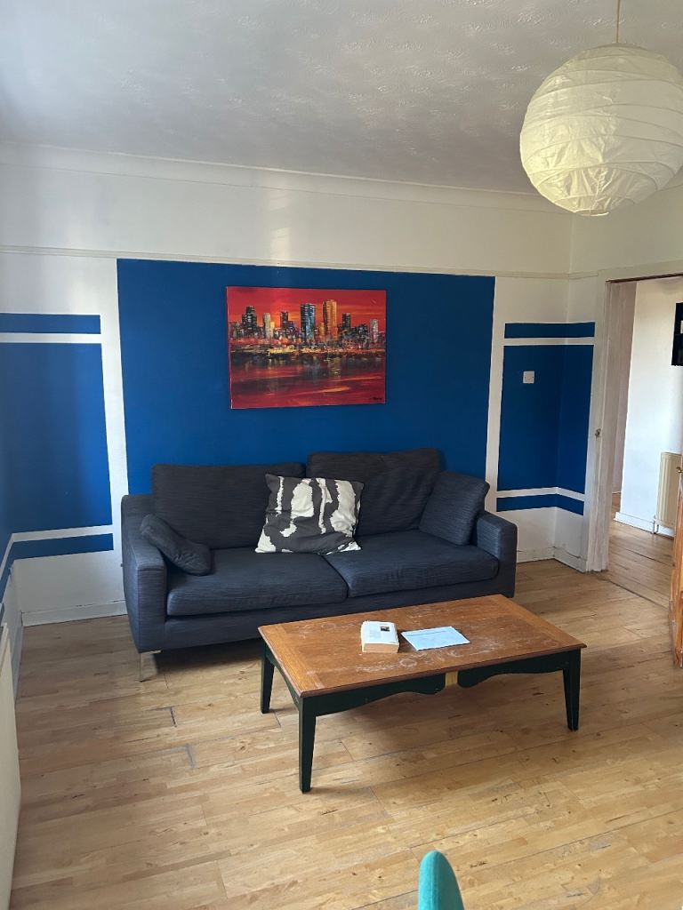 Very spacious 3 bedrooms furnished flat 